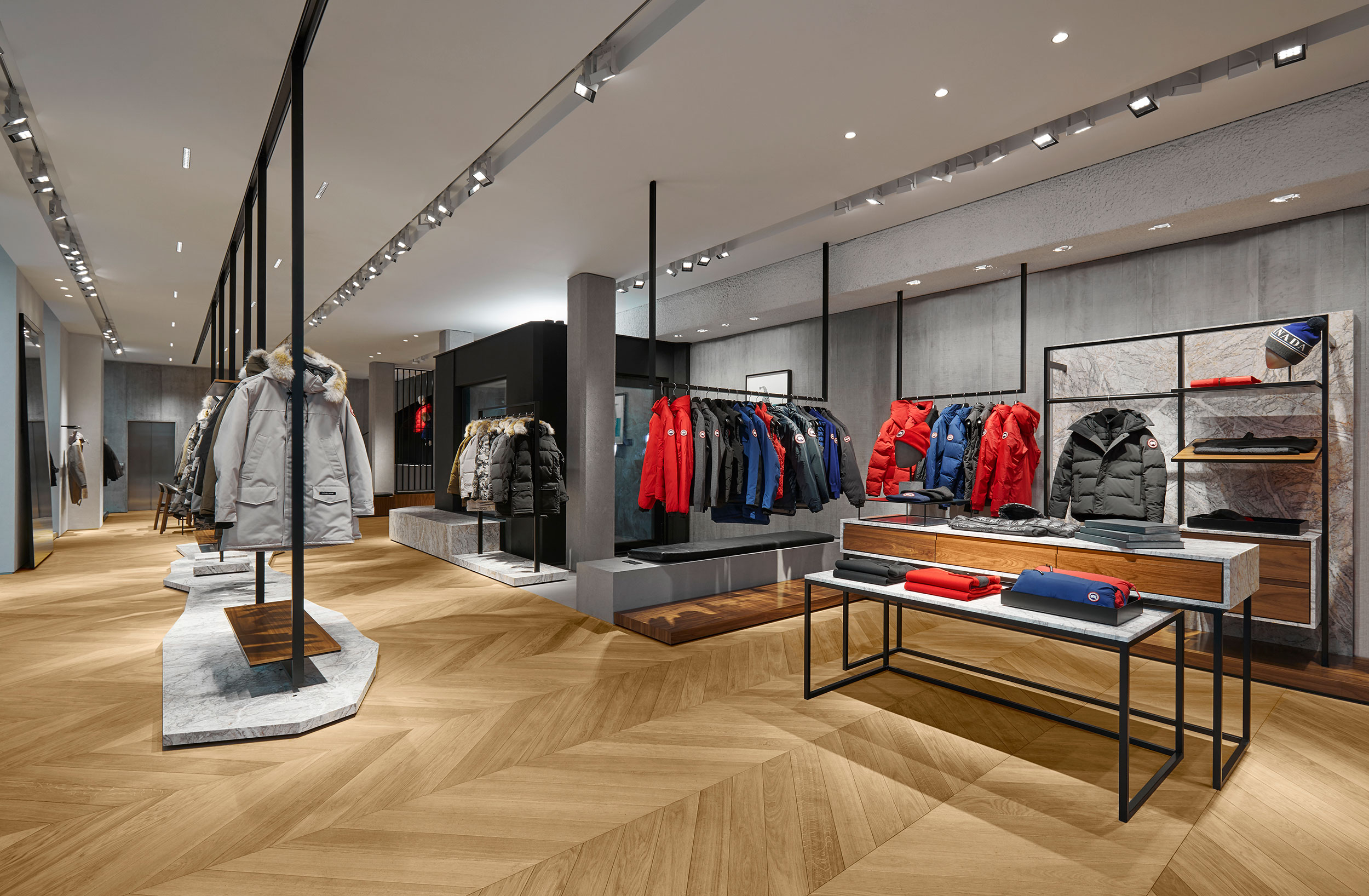 Canada goose on sale paris 09